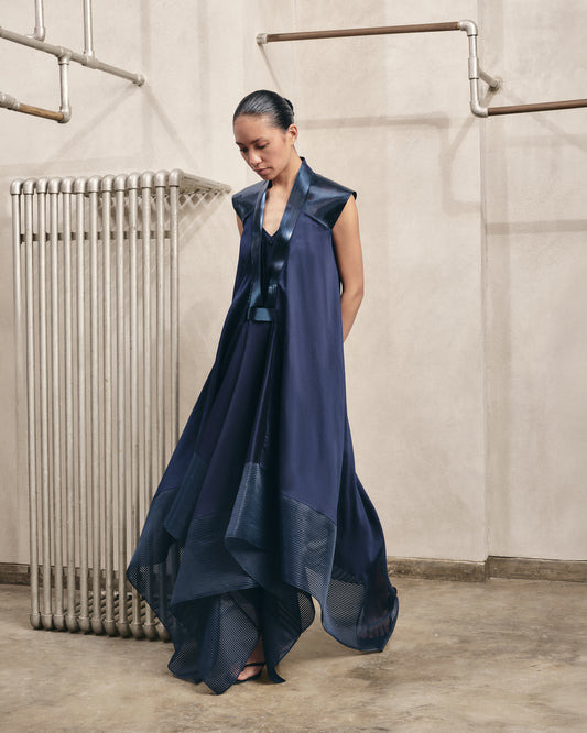 Contrast Asymmetric Dress